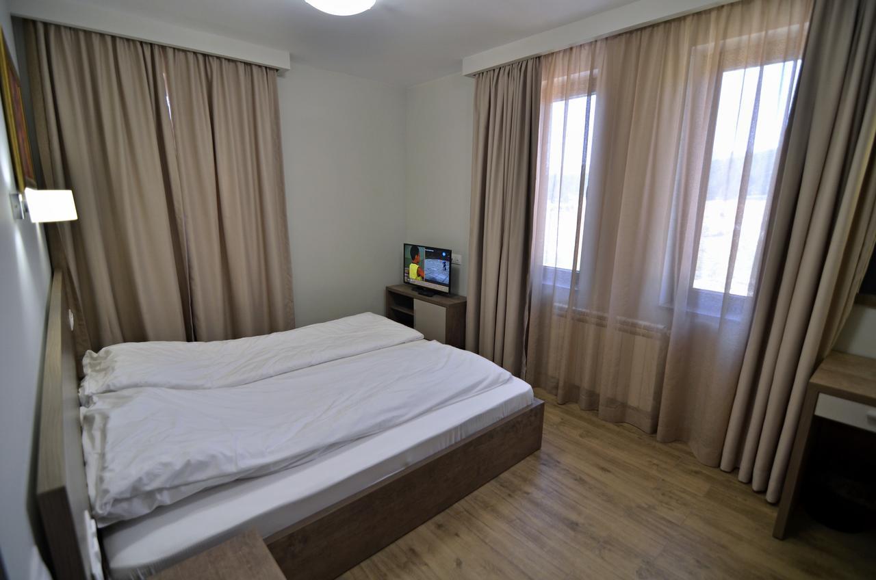 La Casa Hotel Tsigov Chark Exteriör bild